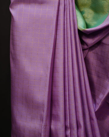 Graceful Lilac Kanjivaram Silk Saree Graceful Lilac Kanjivaram Silk Saree
