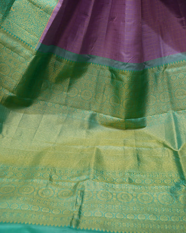 Graceful Lilac Kanjivaram Silk Saree Graceful Lilac Kanjivaram Silk Saree