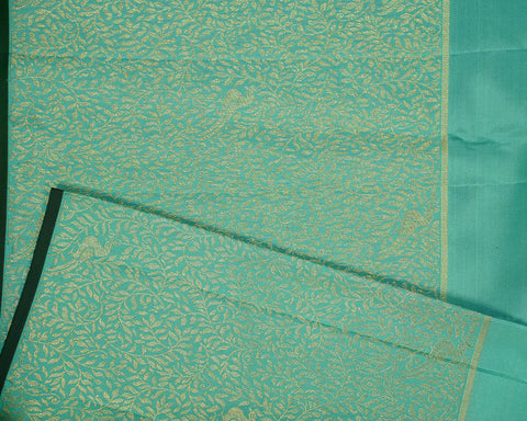 Graceful Lilac Kanjivaram Silk Saree Graceful Lilac Kanjivaram Silk Saree