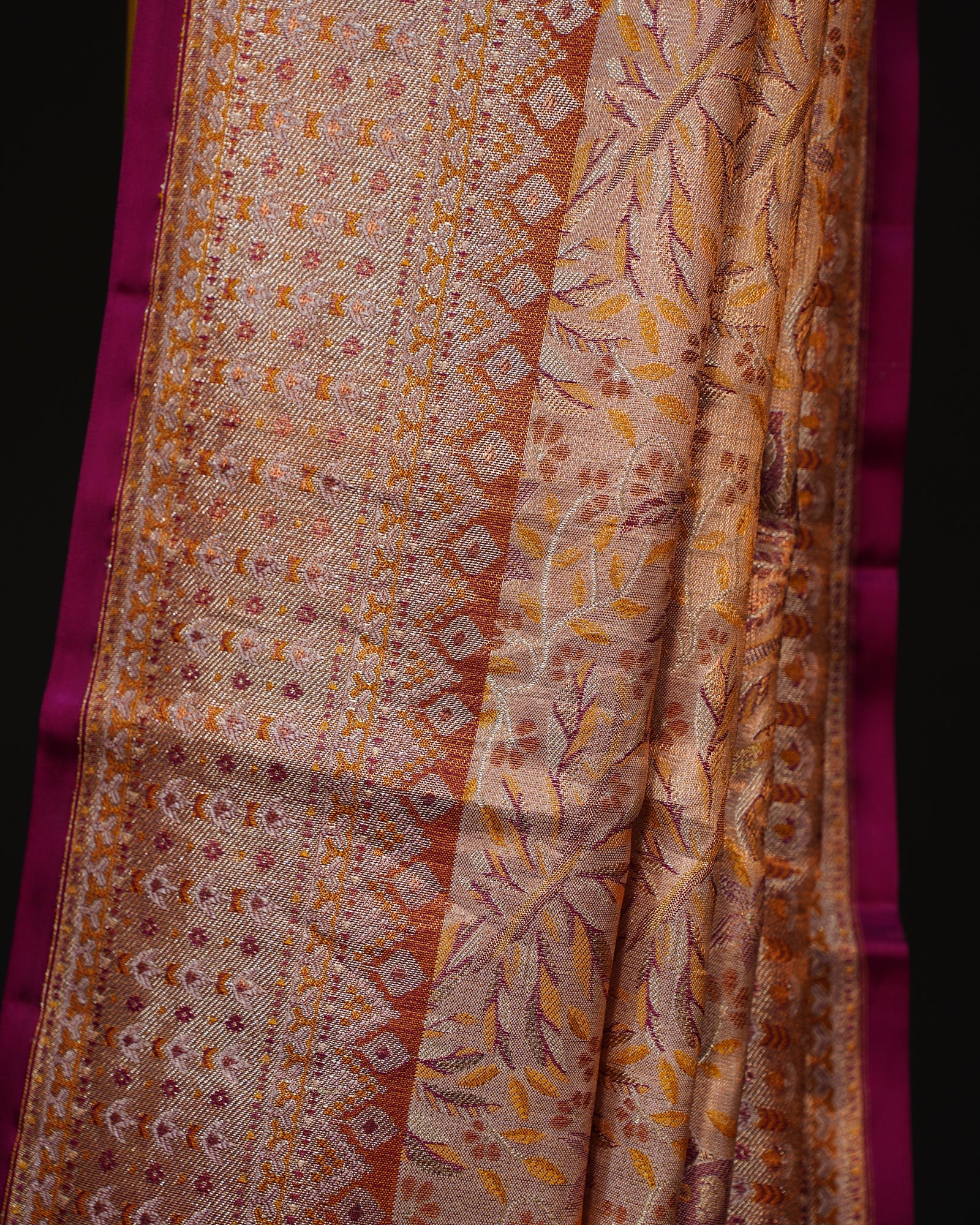 Graceful Brown Tissue Kanjivaram Saree Graceful Brown Tissue Kanjivaram Saree