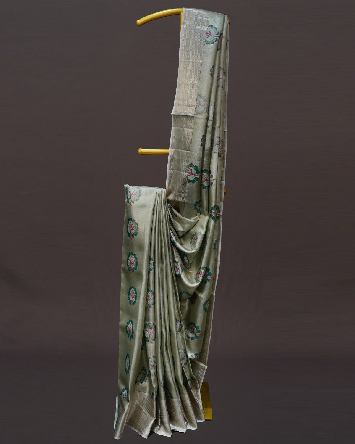 Elegant Light Green Twill Weave Kanjivaram Elegant Light Green Twill Weave Kanjivaram