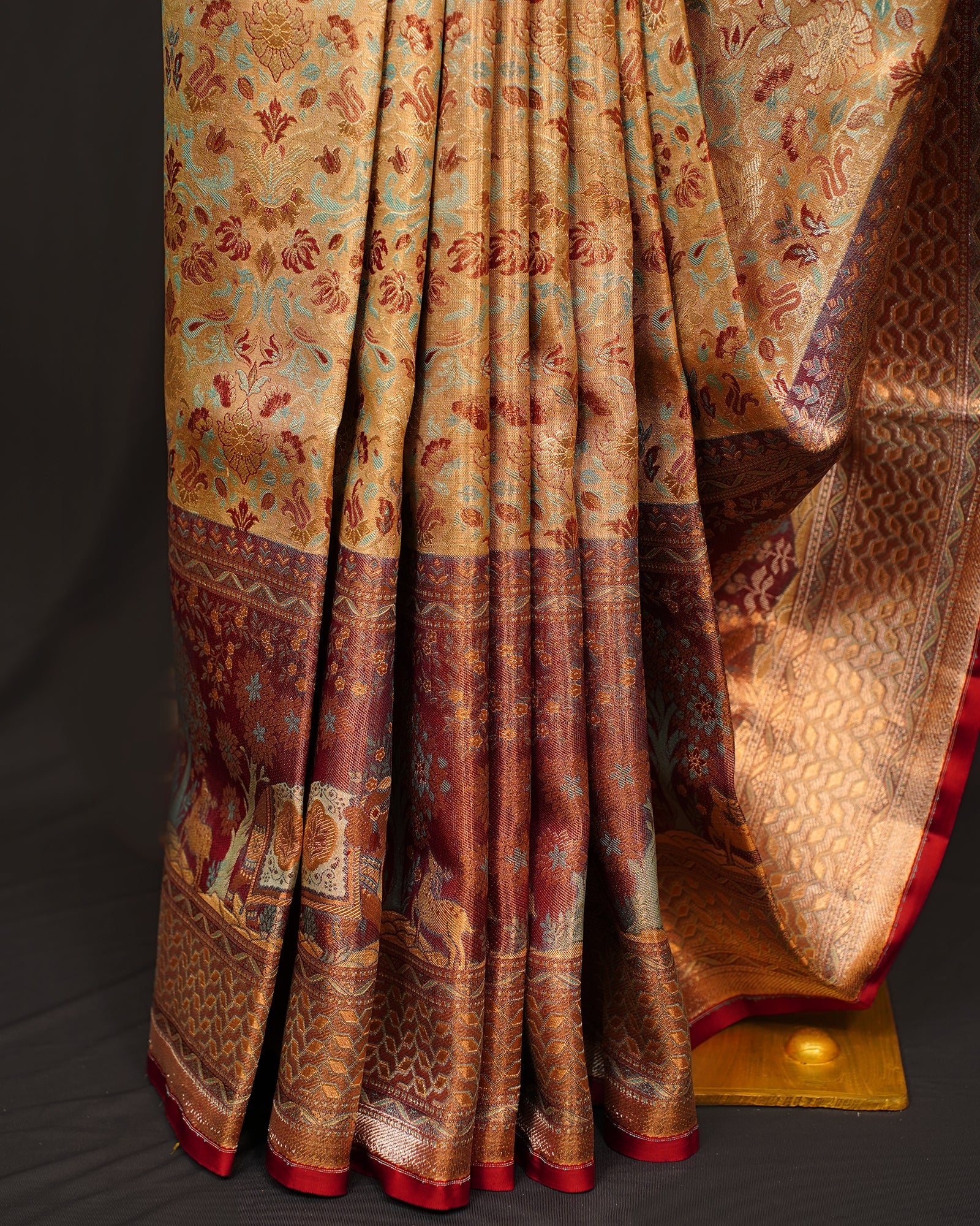 Regal Bridal Gold Kanjivaram Silk Saree Regal Bridal Gold Kanjivaram Silk Saree