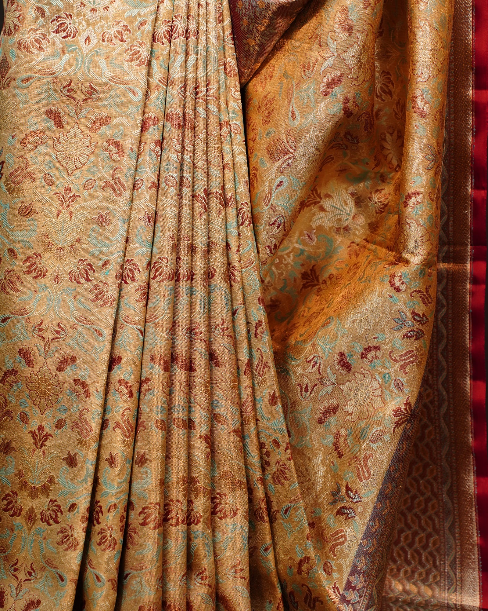 Regal Bridal Gold Kanjivaram Silk Saree Regal Bridal Gold Kanjivaram Silk Saree