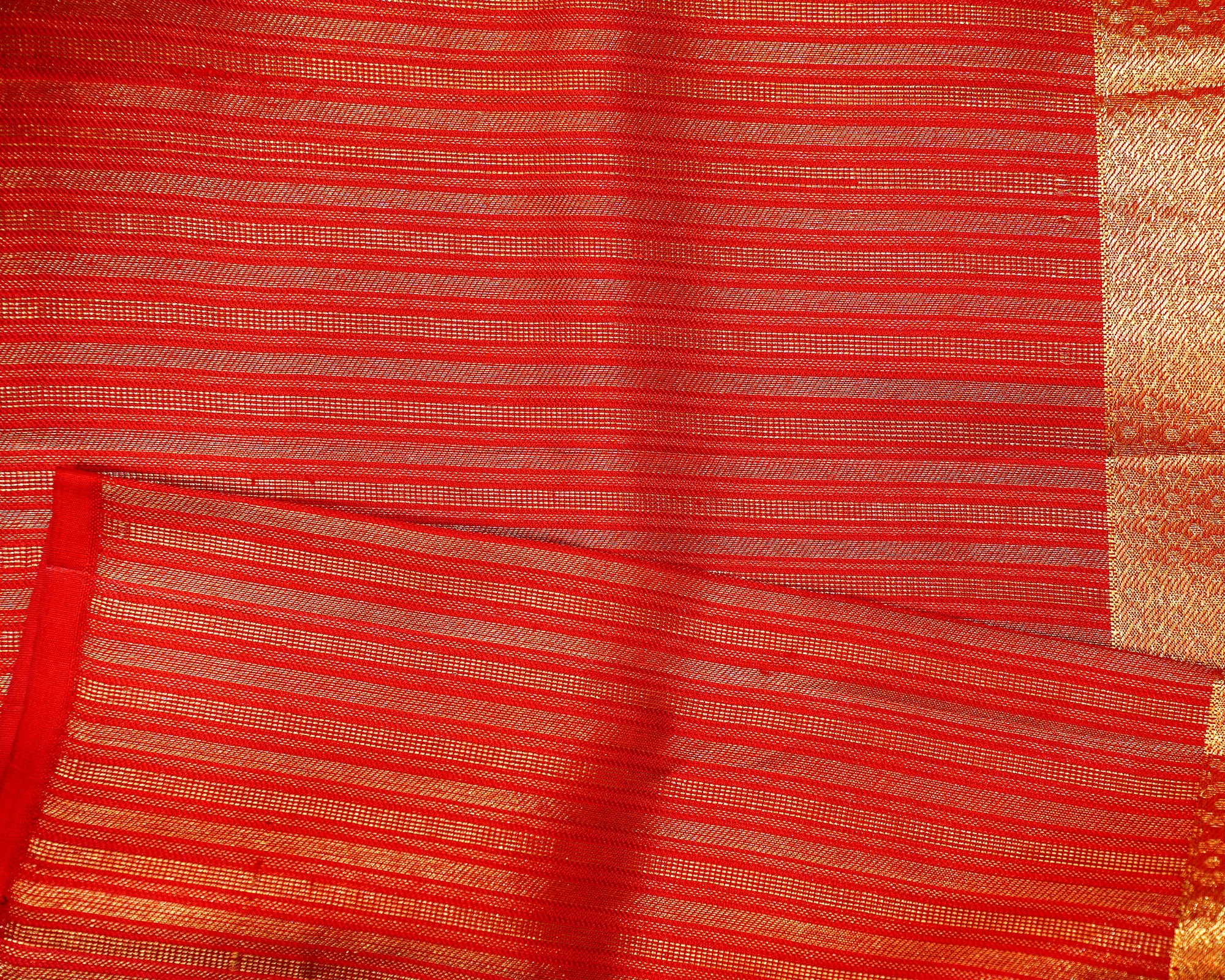 Bright Red Kanjivaram Silk Saree with Floral Elegance Bright Red Kanjivaram Silk Saree with Floral Elegance