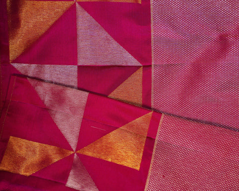 Majestic Magenta Pink Kanjivaram Silk Saree with Brocade Elegance Majestic Magenta Pink Kanjivaram Silk Saree with Brocade Elegance