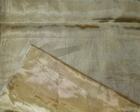 Elegant Rose Gold Tissue Kanjivaram Silk Saree with Floral Charm Elegant Rose Gold Tissue Kanjivaram Silk Saree with Floral Charm