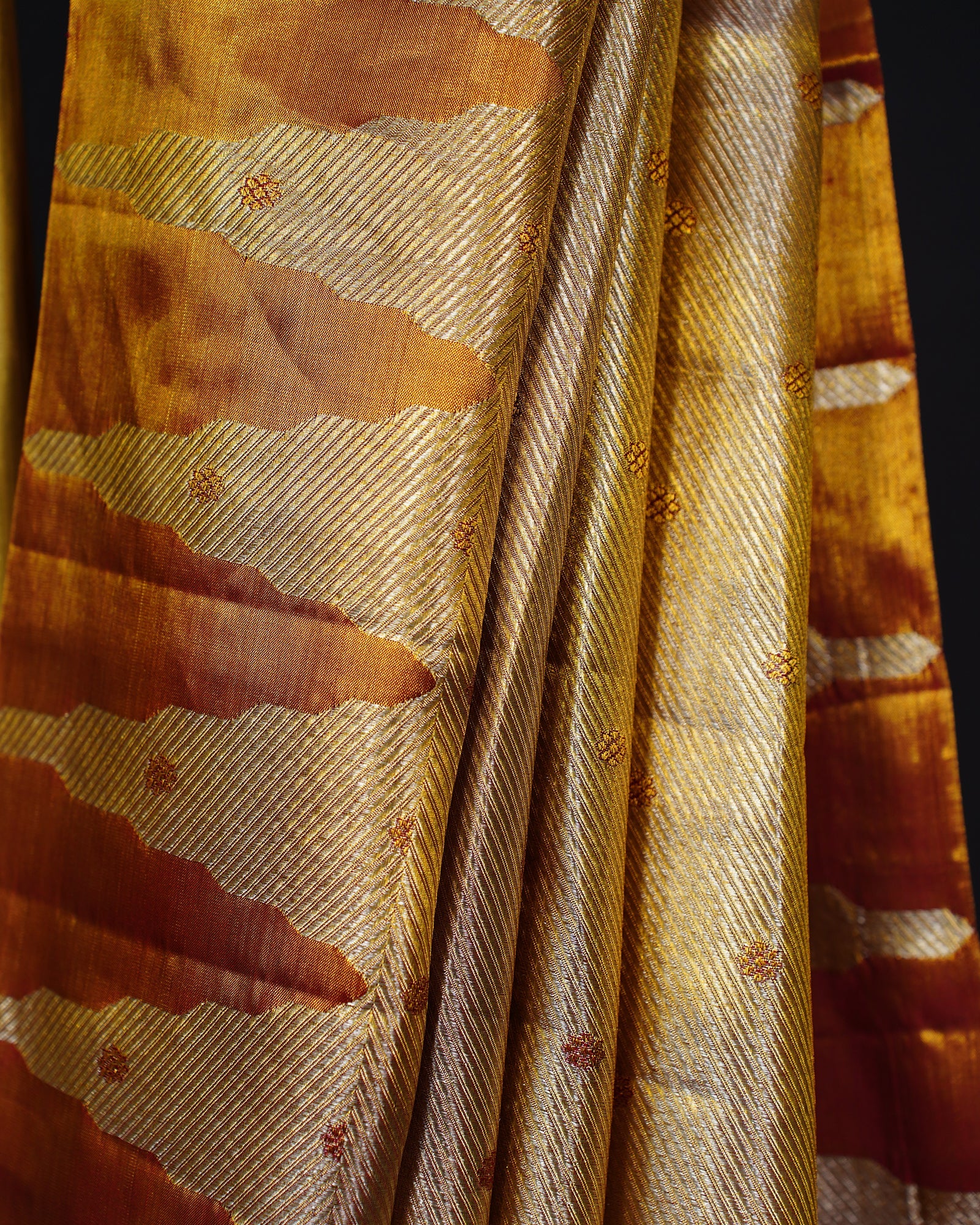 Elegant Gold Tissue Kanjivaram Saree with Red Butta Weaving Elegant Gold Tissue Kanjivaram Saree with Red Butta Weaving