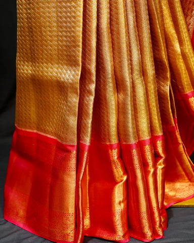 Regal Gold Radiance – Bridal Tissue Kanjivaram Elegance