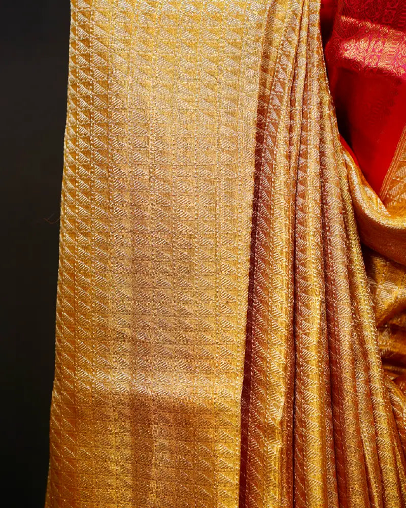 Regal Gold Radiance – Bridal Tissue Kanjivaram Elegance