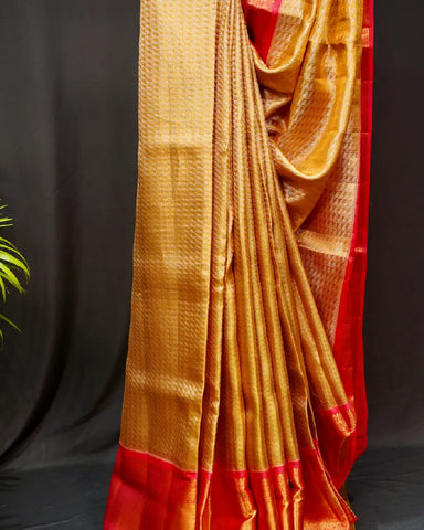Regal Gold Radiance – Bridal Tissue Kanjivaram Elegance