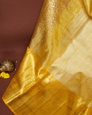 The gold tissue Kanjivaram silk saree