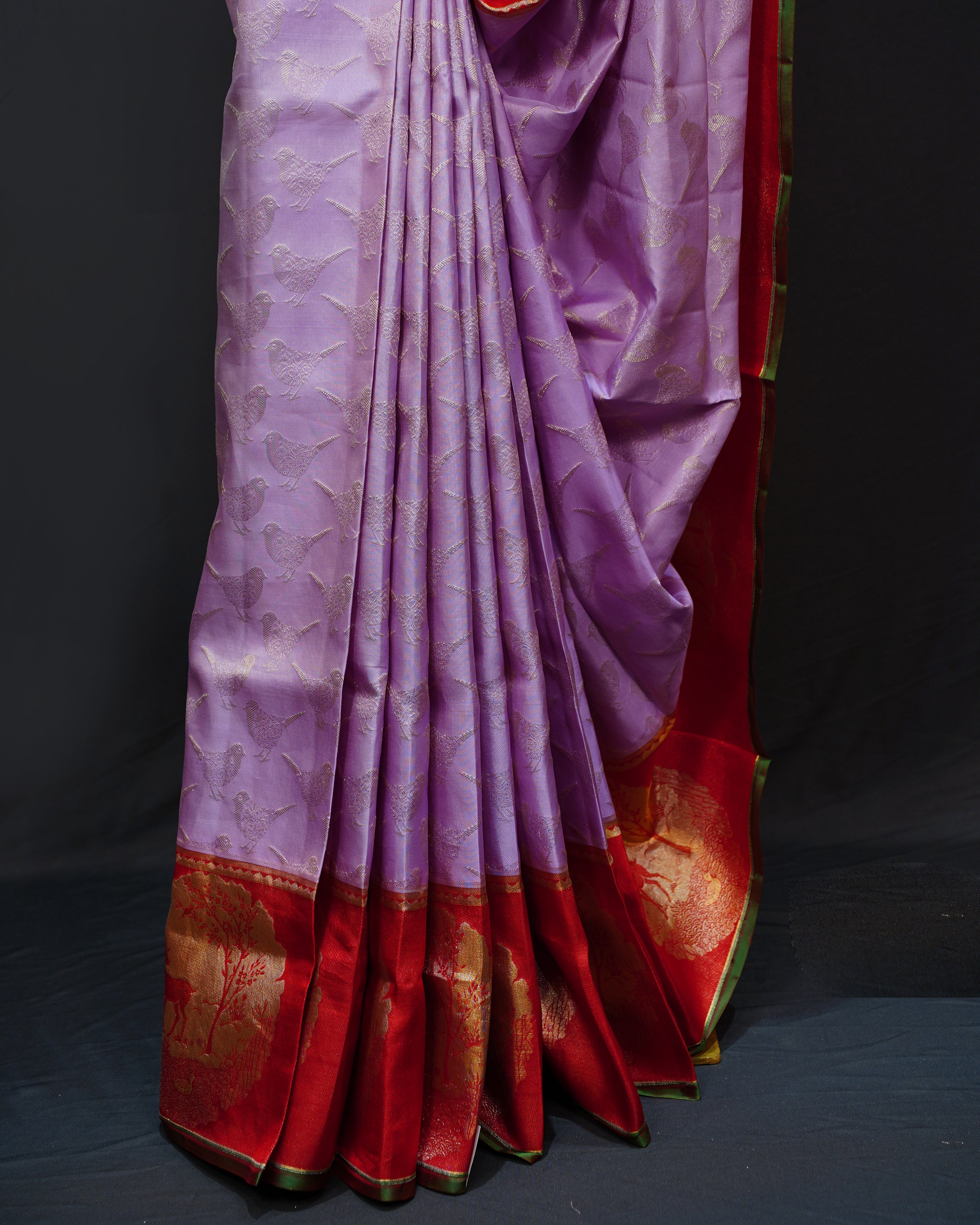 Lalic Grace – Enchanting Bird & Animal Motif Kanjivaram Elegance