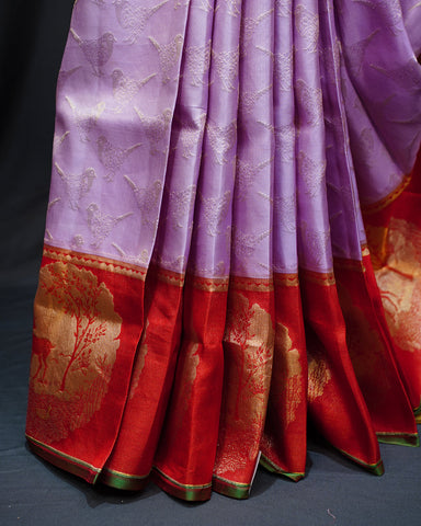 Lalic Grace – Enchanting Bird & Animal Motif Kanjivaram Elegance