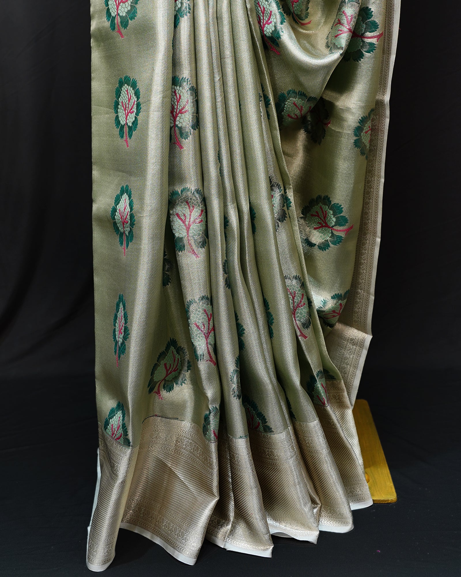 Elegant Light Green Twill Weave Kanjivaram