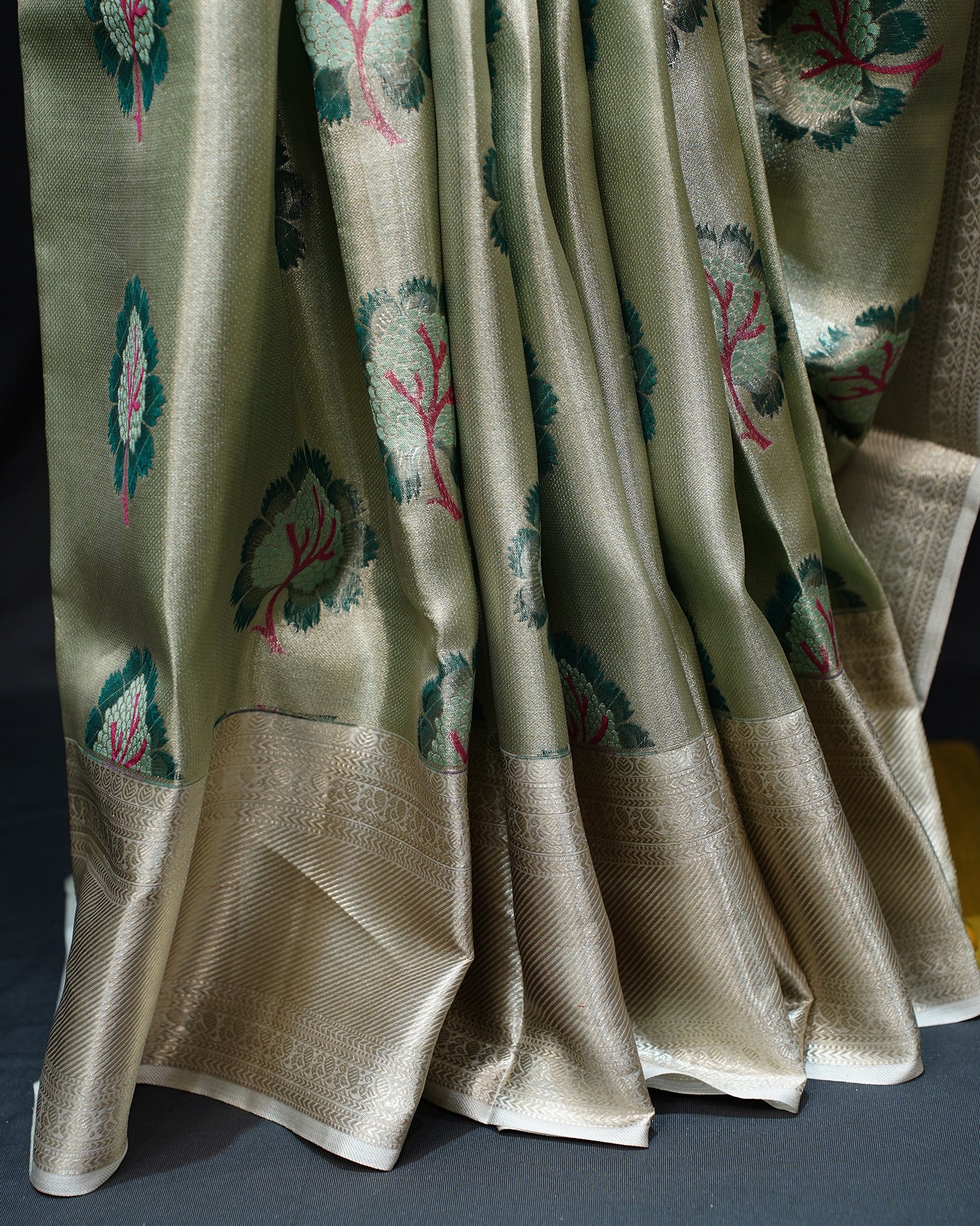 Elegant Light Green Twill Weave Kanjivaram