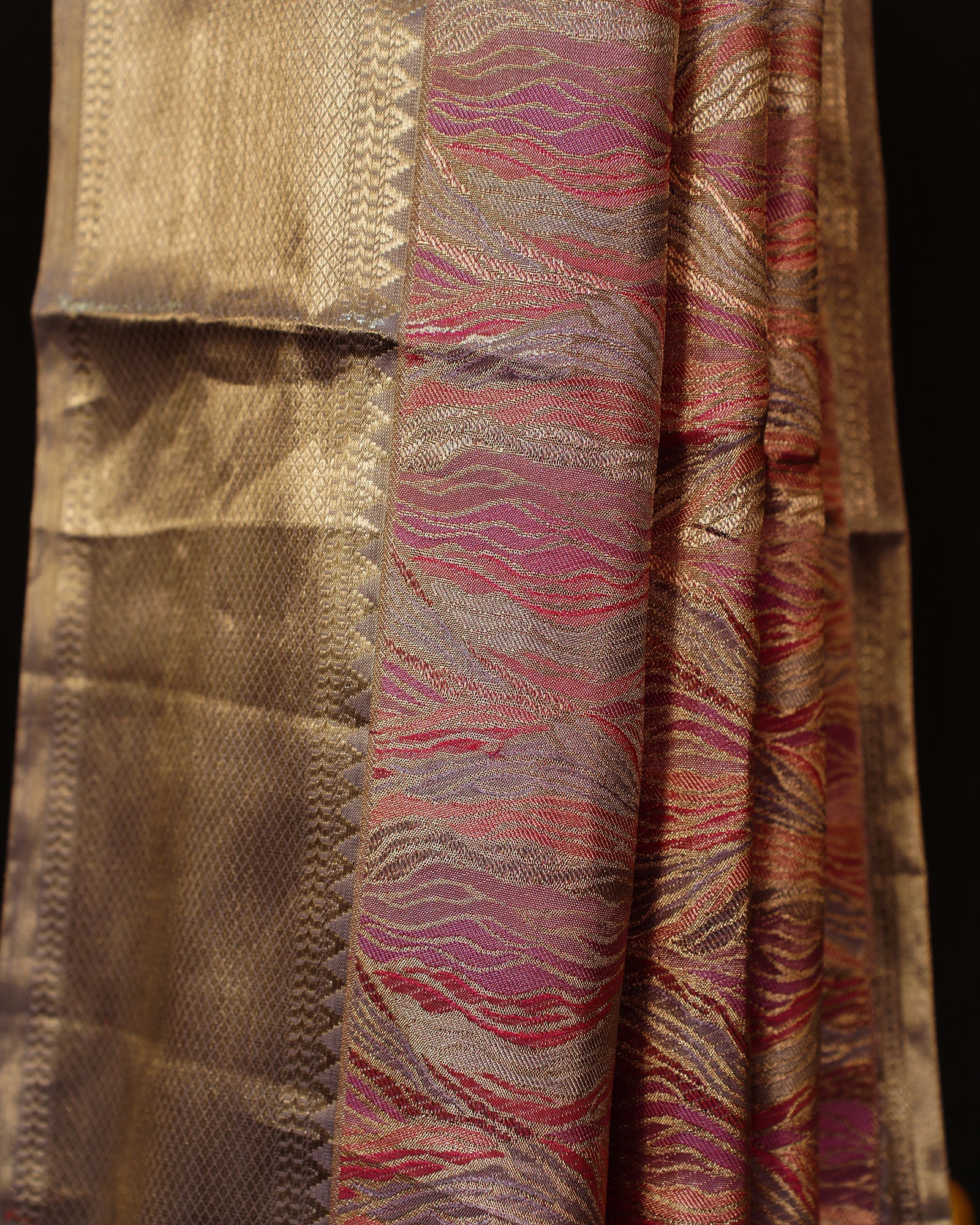 Elegant Red Kanjivaram Silk Saree with Geometrical Charm