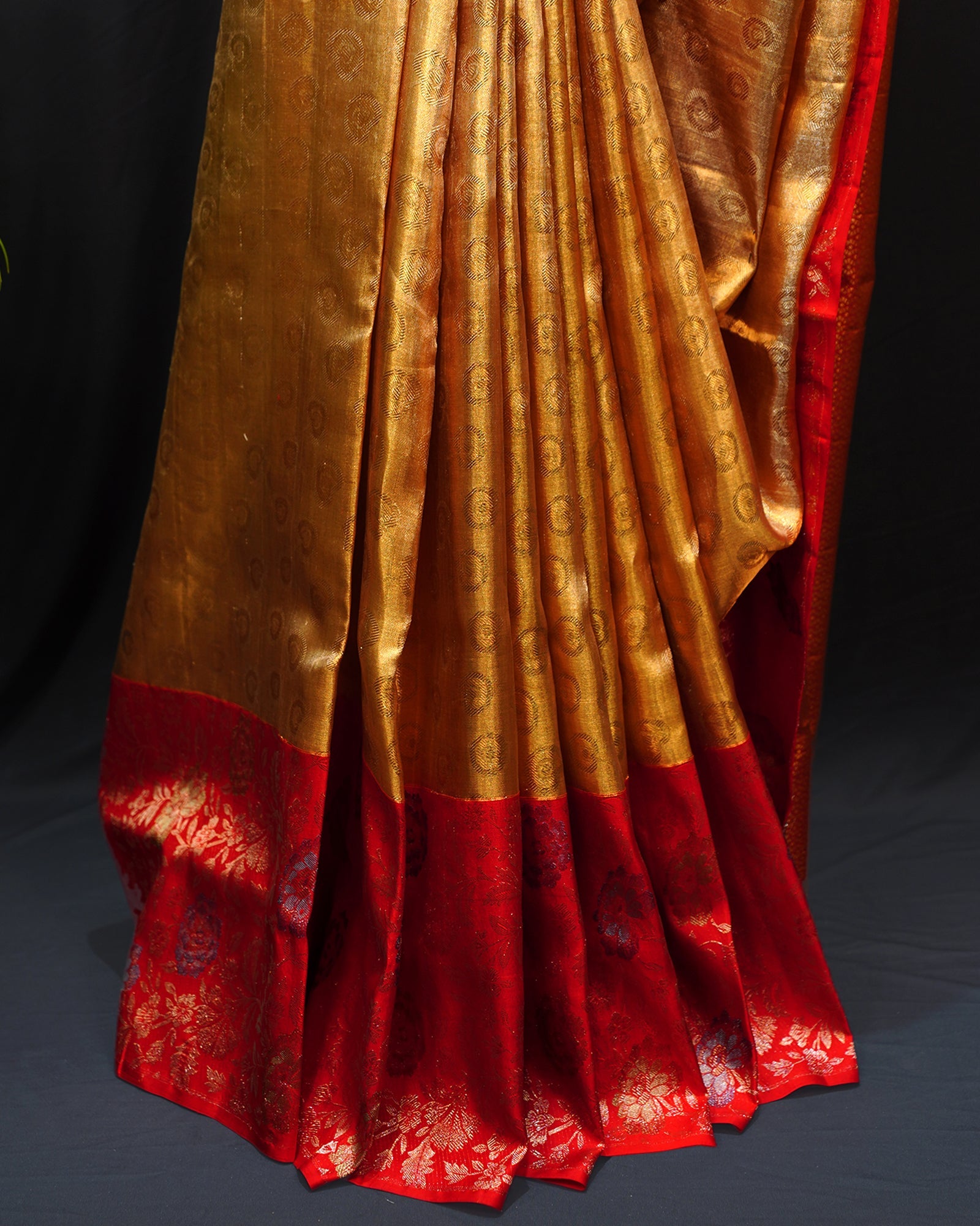 Bright Red Kanjivaram Silk Saree with Floral Elegance