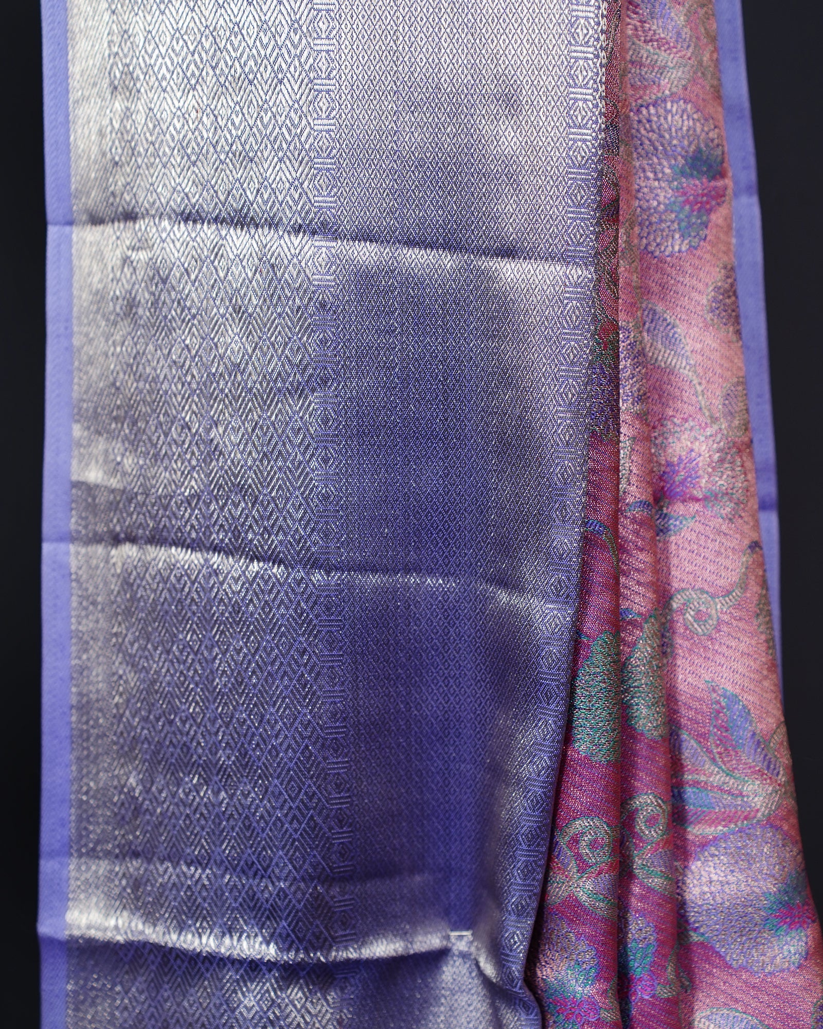 Graceful Pink Kanjivaram Silk Saree with Contrast Blue Elegance