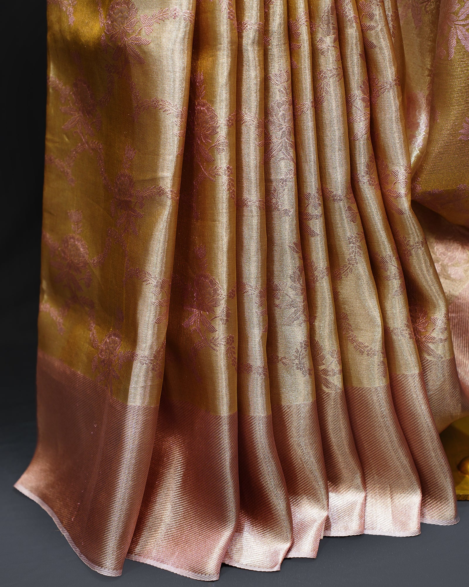 Elegant Rose Gold Tissue Kanjivaram Silk Saree with Floral Charm