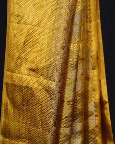Classic Gold Tissue Kanjivaram Silk Saree with Geometrical Brocade Weaving