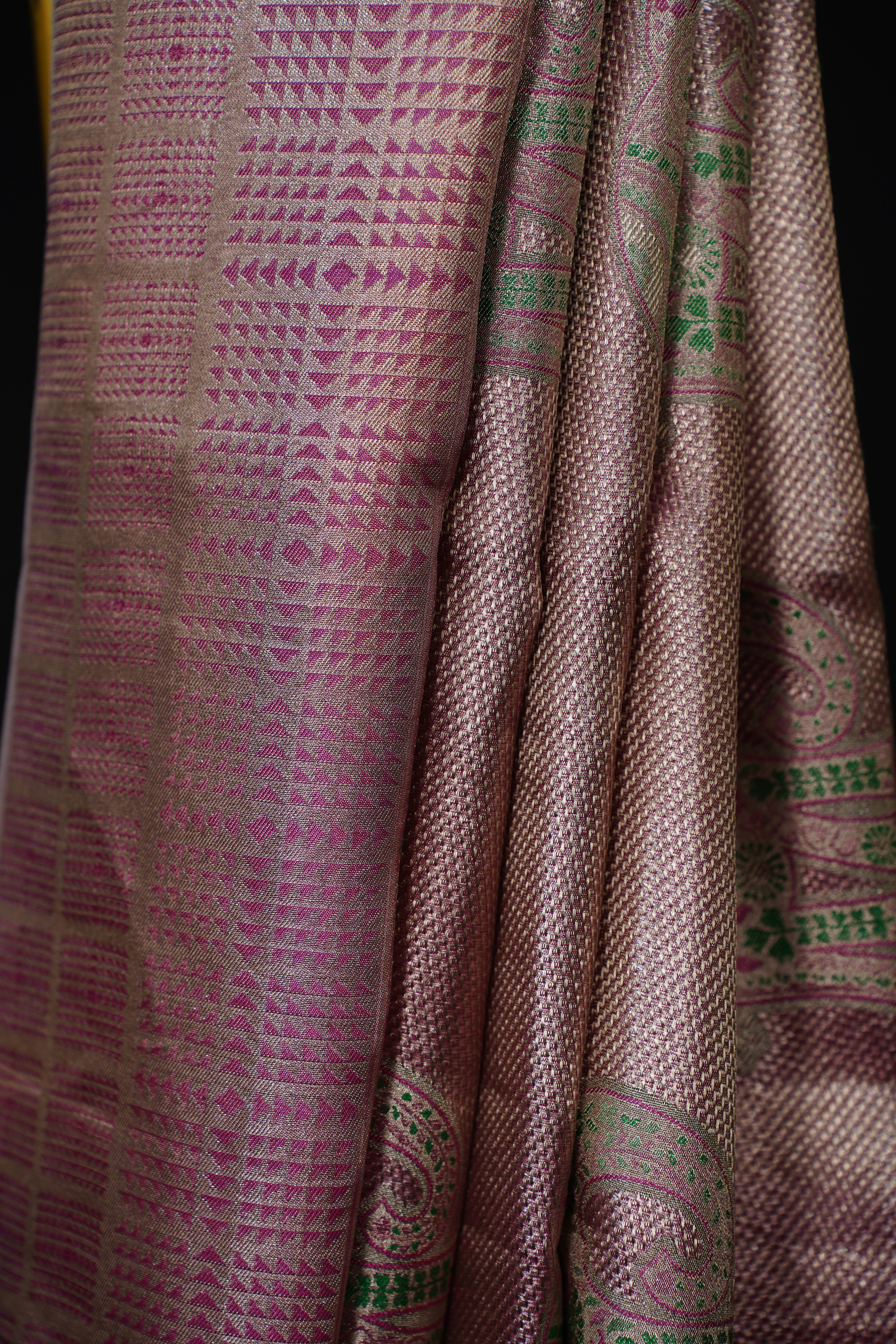 Regal Mauve Pink Meenakari Kanjivaram – A Symphony of Elegance and Heritage